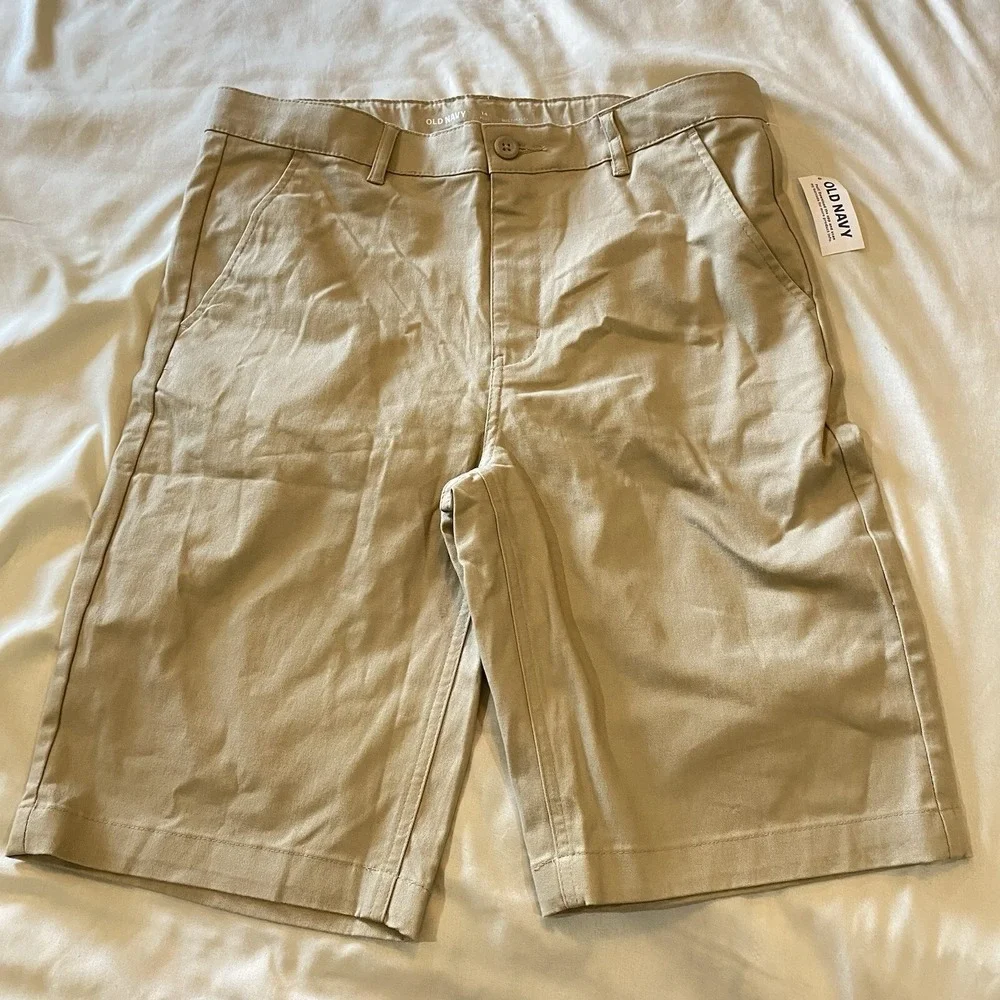 NEW Old Navy Girl's Khaki Built‎ In Flex Bermuda Chino Style Shorts Size 14 Plus